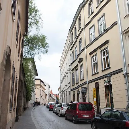 Privatunterkunft Leonardo *